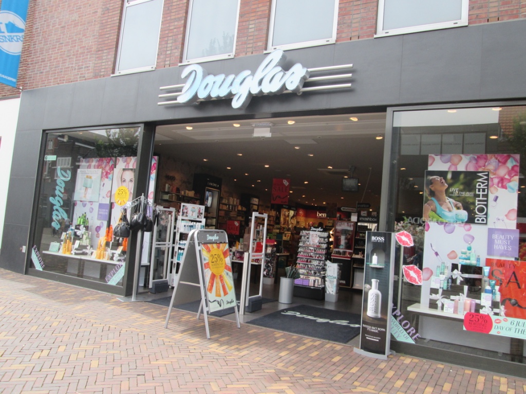 Douglas Winkels in Veenendaal